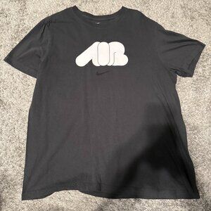 NIKE Men’s Gray and White Nike Air Logo Graphic T-Shirt Short Sleeve Size L